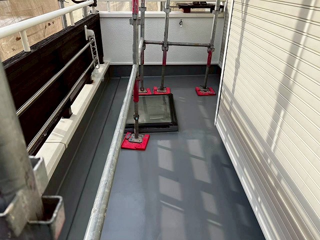 明石市　防水工事　完了　ベランダ